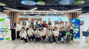 Review đời sống sinh viên ngành Thương mại điện tử TLU: Học chất, chơi 